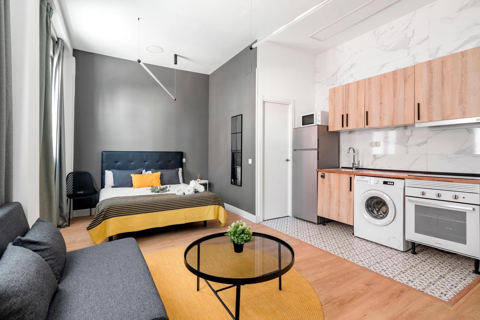 Charming Lucero Apartment Madrid Exterior foto